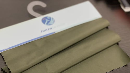 東紡標桿丨雋卓紡織 緊跟女裝流行面料趨勢的專家