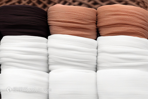 合成纖維粗麻布 現(xiàn)代紡織技術中的多功能材料